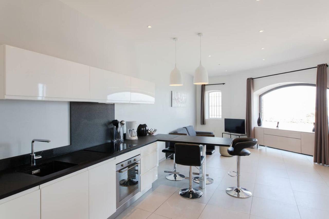 Appartement 4 Personnes Vue Mer Remparts Antibes Kültér fotó