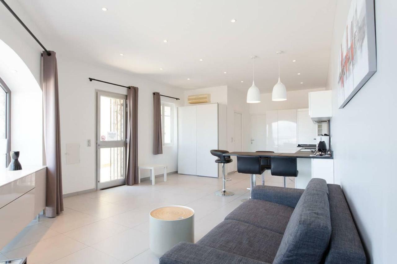 Appartement 4 Personnes Vue Mer Remparts Antibes Kültér fotó